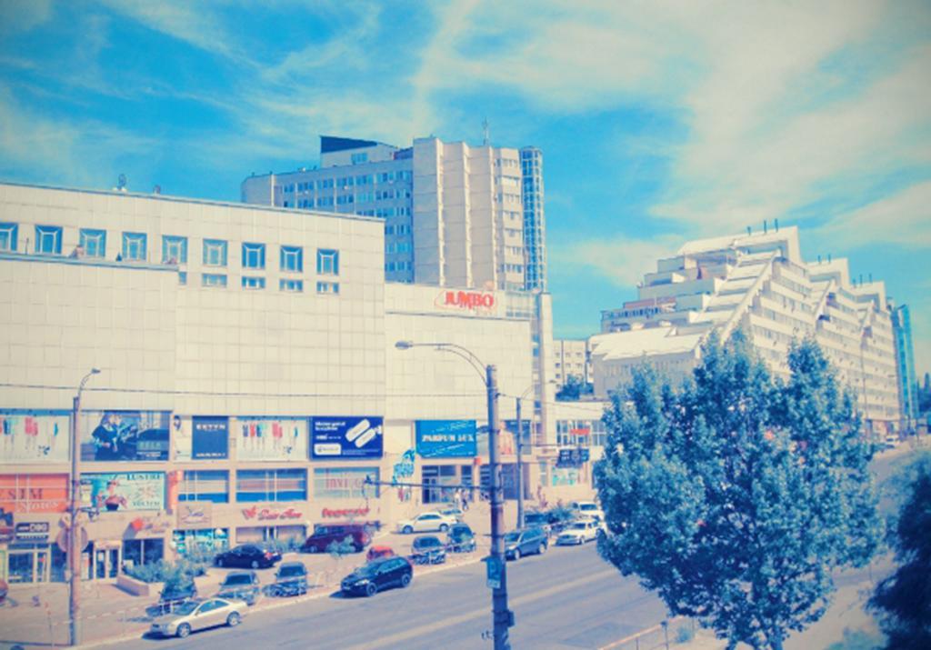 The Base Apartments Chisinau Ngoại thất bức ảnh