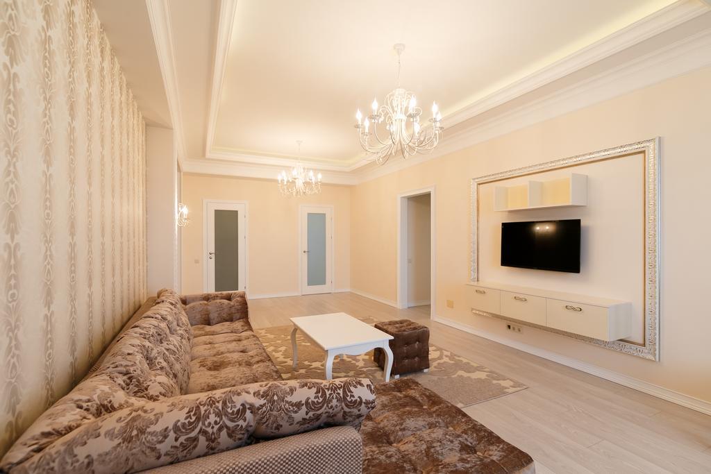 The Base Apartments Chisinau Ngoại thất bức ảnh