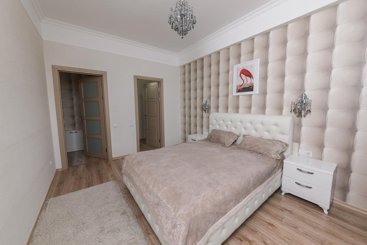 The Base Apartments Chisinau Ngoại thất bức ảnh