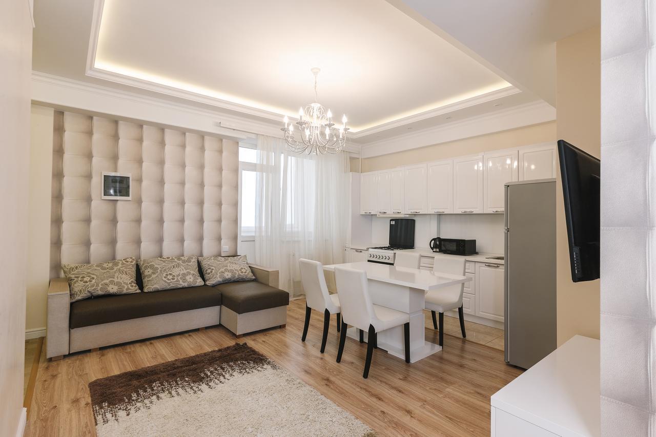 The Base Apartments Chisinau Ngoại thất bức ảnh
