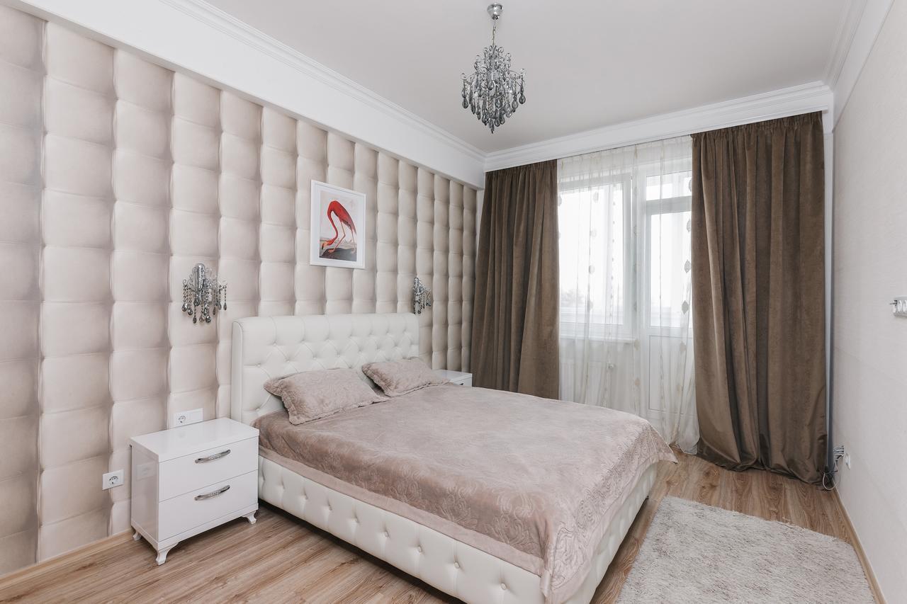 The Base Apartments Chisinau Ngoại thất bức ảnh
